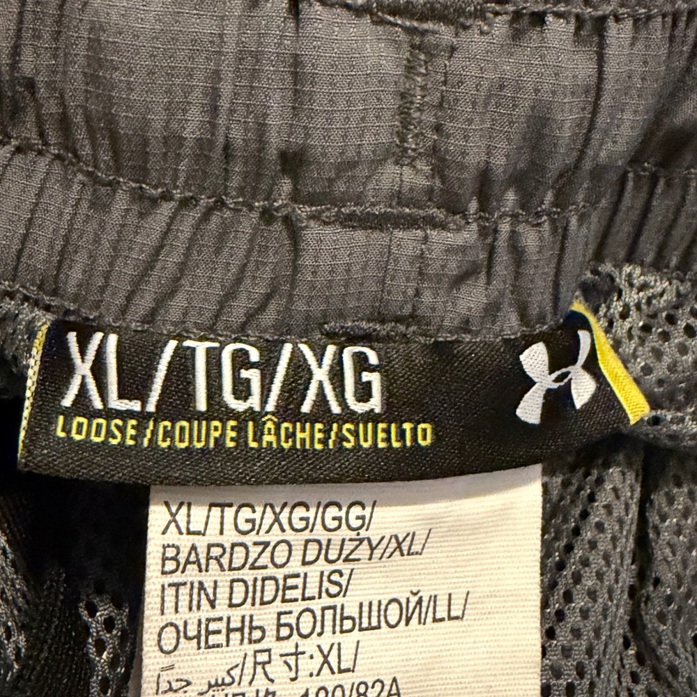 Under Armour HeatGear Mens XL Gray Loose Fit Mesh Lined Track Pants Ankle Zip - Picture 3 of 14